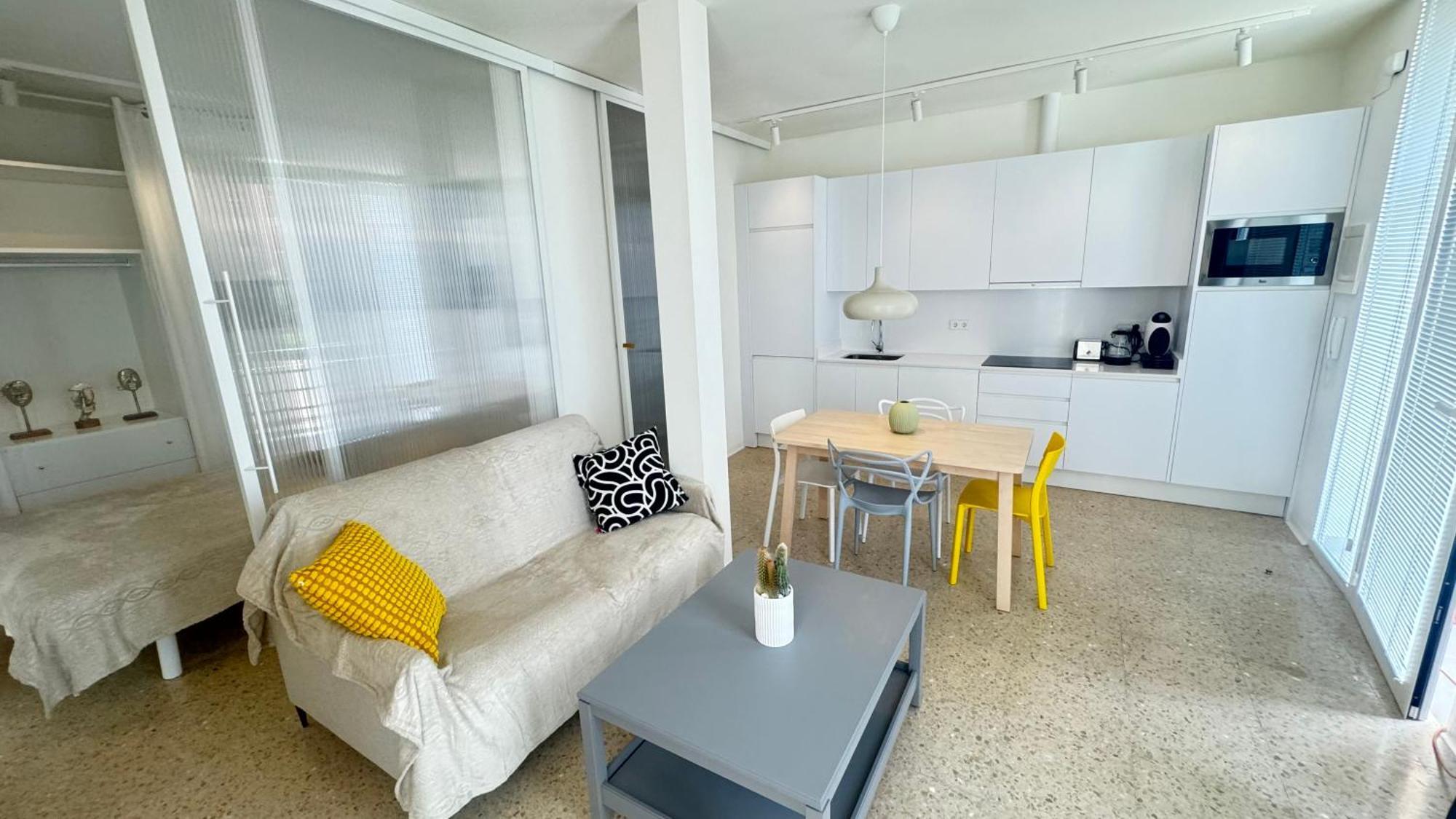 Estudio Con Piscina Аликанте Екстериор снимка